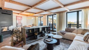Fireplace - New Ski-in and Ski-out Apartment (Courchevel)