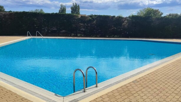 Unclassified image, 1 of 5, button - Holiday Home in Port Venus With Pool Access (Agde)