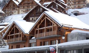 Exterior - 4 Rooms, Sleeps 8, West-facing (Valloire)