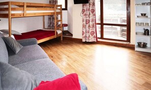 Room - Studio for 4 People in the Heart of the Resort (Les Orres)