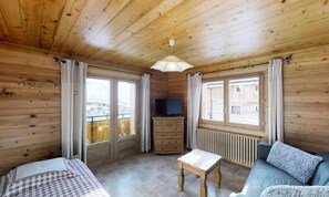 Room - Apartment in Le Chinaillon Near Ski Slopes (Le Grand-Bornand)