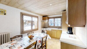 Unclassified image, 3 of 3, button - Apartment in Le Chinaillon Near Ski Slopes (Le Grand-Bornand)