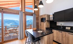 Refrigerador, microondas, horno, lavavajillas