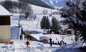 Snow and ski sports - Apartment Close to the Slopes and ski School (Saint-Jean-d'Arves)