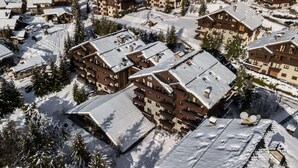 Exterior - Apartment in Meribel Near Ski Slopes & Spa (Les Allues)