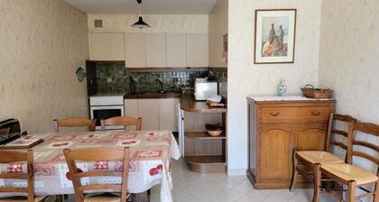 3 Rooms for 6 People