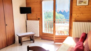 Living area - 3 Rooms for 6 People (Le Grand-Bornand)