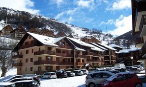 Exterior - Studio Cabin for 4 People, 2-star, East-facing (Valloire)