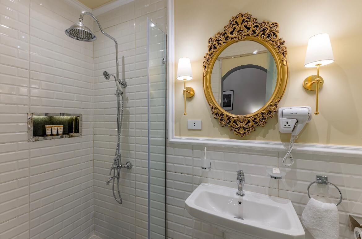 Deluxe Single Room | Bilik Mandi | Gabungan pancuran/tab mandi, kelengkapan dandanan diri percuma 