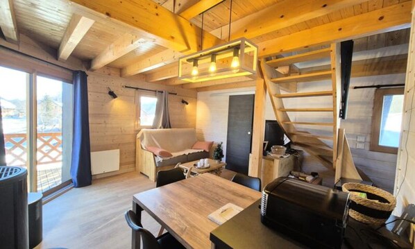 Living area - Chalets for 6 People (Les Deserts)
