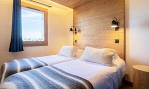 Room - Apartment in Haut Lieux With Spa Access (Hauteluce)