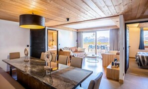 Living area - Apartment in Haut Lieux With Spa Access (Hauteluce)