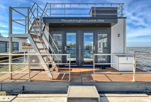 Bright Base With Coastal Access