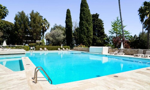 Apartment in Golfe-juan With Sea View