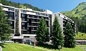 Exterior - Comfortable Apartment Close to the Slopes Ski Locker (Araches-la-Frasse)