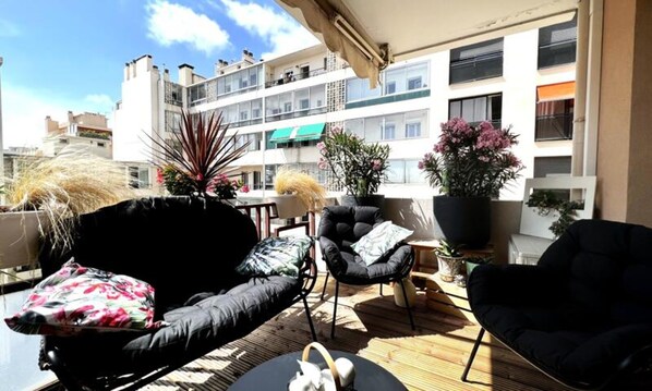 Property grounds - Apartments for 4 People (Antibes)