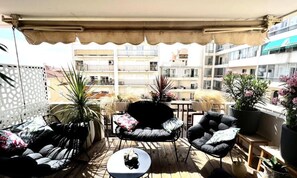 Property grounds - Apartments for 4 People (Antibes)