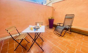 Outdoor dining - Apartments for 2 People (Le Grau-Du-Roi)