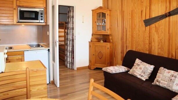 Living area - Apartment in Boussolenc With Ski Access (Les Orres)
