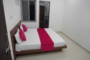 Habitació Deluxe | Llits addicionals, wifi gratuïta i roba de llit 