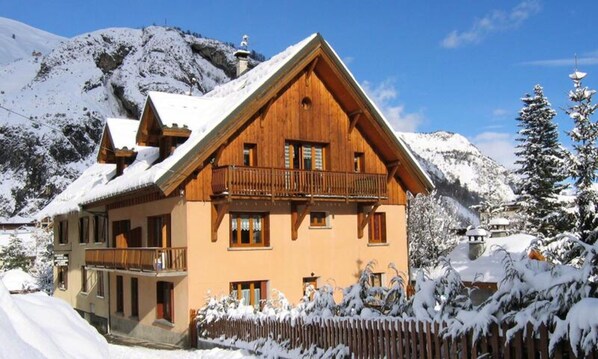 Exterior - 2-room Apartment for 4 People, 3-star Rating, South-east Facing (Valloire)
