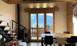 Dining - Apartment in Les Carroz by Ski Slopes (Araches-la-Frasse)