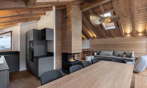 Apartment in Meribel With Ski Access