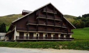 Exterior - Apartment for 6 People in a Small Condominium Near the Slopes (Saint-Jean-d'Arves)