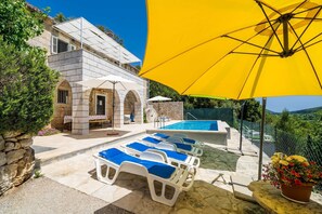 Exterior - House Kocan-four Bedroom Villa With Terrace and Swimming Pool (Konavle)