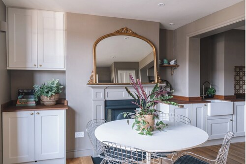 Number 86, a charming Grade II listed townhouse in the heart of Marlborough.