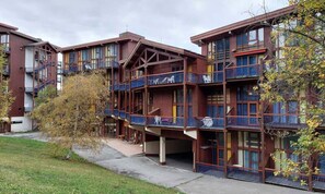 Exterior - Beautiful 2-room Apartment, Renovated for 5 People, Close to the Slopes in the Village of Charmettoger in Arc 1800 (Bourg-Saint-Maurice)