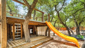 Unclassified image, 4 of 60, button - Contemporary 3BR Country Gem Swim Spa Fire Pit (Dripping Springs)
