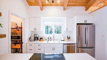 Apartment | 3 bedrooms, Internet