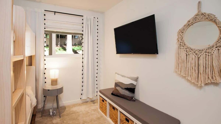 Golden Antler Escape - Minutes to the Beach