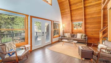 Suite | 4 bedrooms, Internet