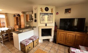 Fireplace - Chalet des Alpages No. 28 (La Plagne-Tarentaise)