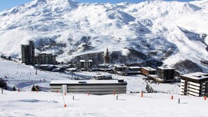 Aerial view - Apartment in La Croisette Near Ski Slopes (Les Belleville)