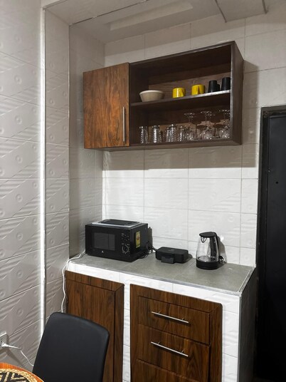 2-bedroom apartment with African Vibe-Cape Coast with AC