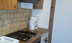 Køleskab, mikrobølgeovn, ovn, opvaskemaskine
