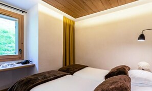 Room - 4-star Apartment in Les Saisies - Sleeps 8 (Hauteluce)