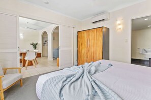 2 Schlafzimmer, Bügeleisen/Bügelbrett, Reisekinderbett, WLAN