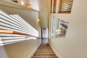 Interior - Redwoods Escape w/ Hot Tub: Near Russian River! (Guerneville)