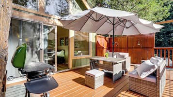 Apartment (2 Bedrooms) | Front of property