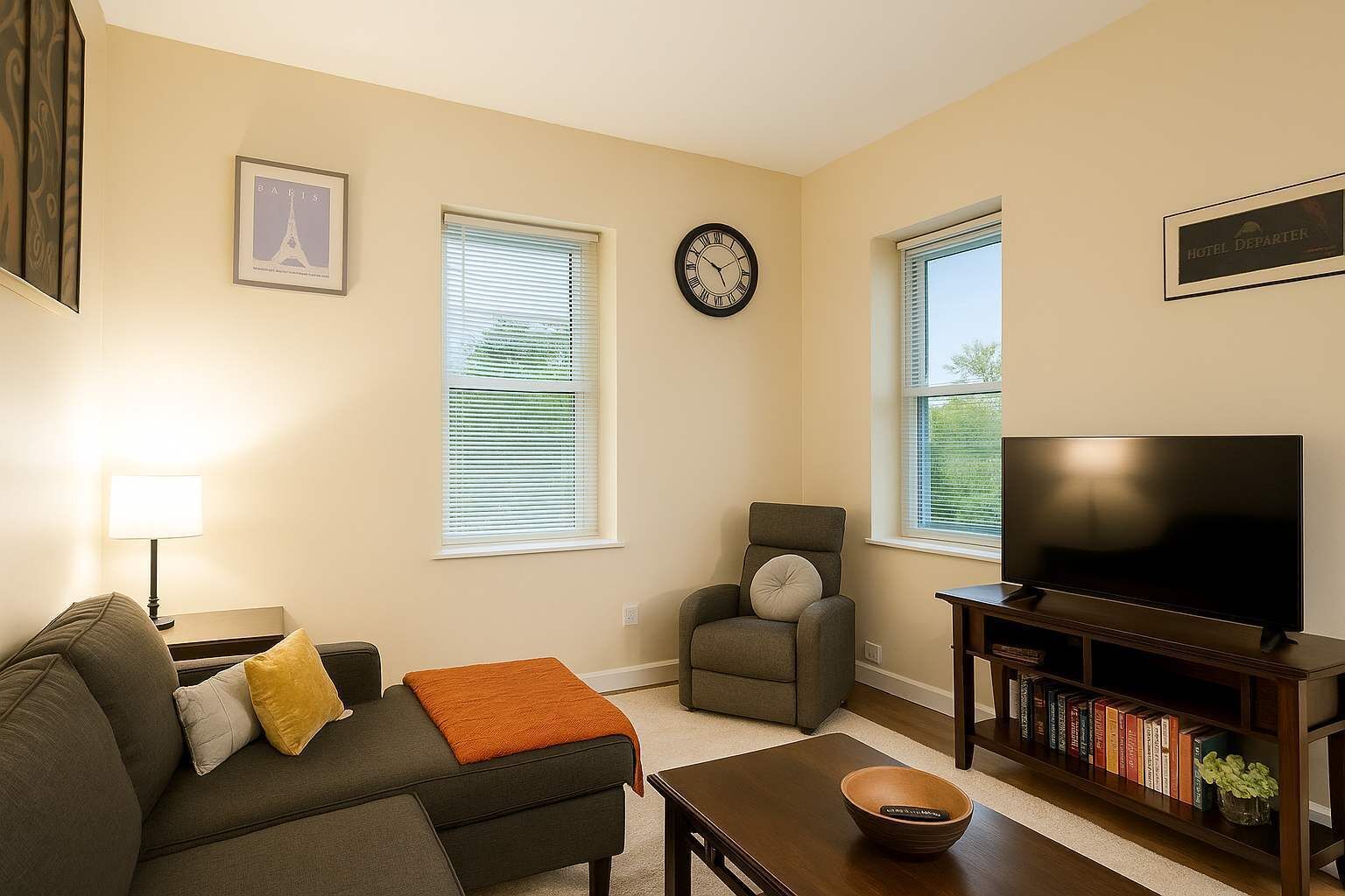 TV, fireplace, offices