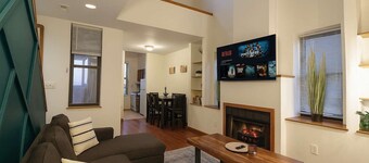 Soulard River-View Loft - 2 King BR - Parking