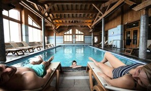 Pool - 2-bedroom Apartment for 6 People, Essential, Balcony, View (Les Belleville)