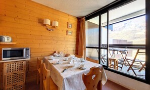 Dining - Apartment in Reberty Near Masse Mountain (Les Belleville)