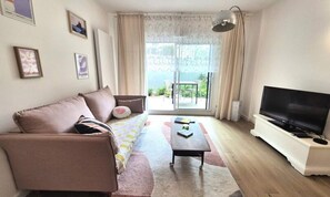 Living area - Apartment in Aix-les-bains Near the Lake (Aix-les-Bains)