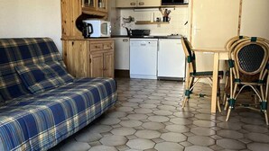Unclassified image, 2 of 3, button - Holiday Home in Saint Sorlin With Ski Access (Saint-Sorlin-d'Arves)
