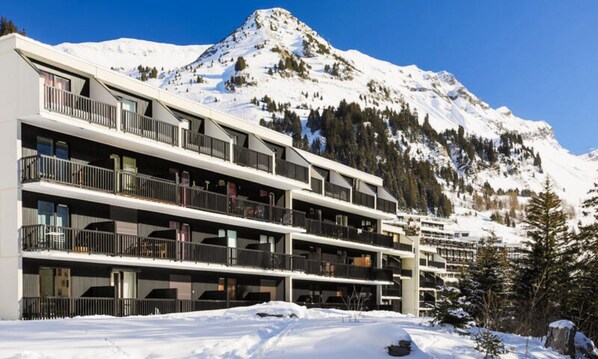 Exterior - Apartment in Flaine Near Grand Massif Slopes (Araches-la-Frasse)